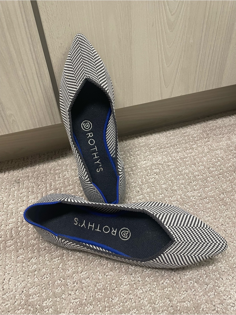 Rothy’s The Point Black White Herringbone Knit Pointed Toe Flats Size 6